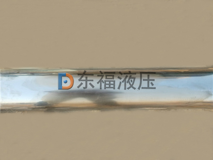 樁機液壓油缸拉傷修復